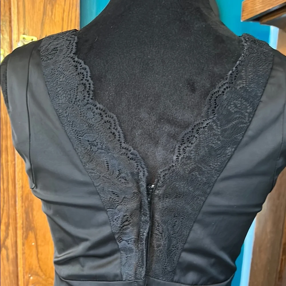 H&M Black Sweetheart Sheath Midi Dress - Picture 4 of 7